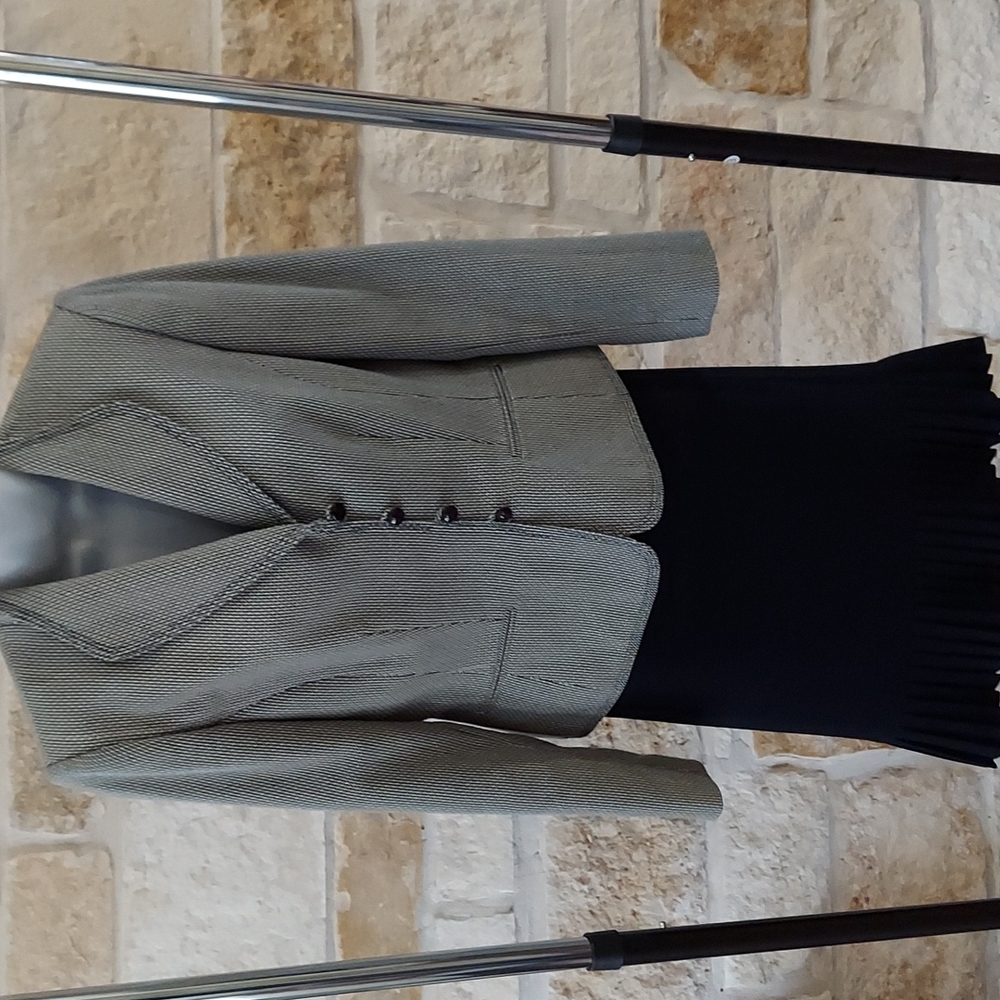 Liz Claiborne skirt suit